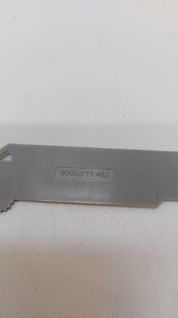 2 Замок для посудомоечных машин Bosch 10006917 б/у с механической блокировкой двери от детей