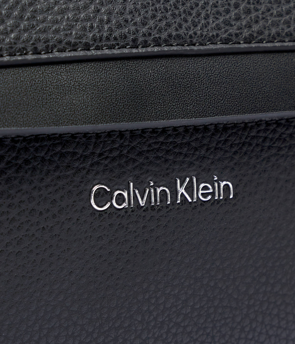 Косметичка Calvin Klein - черный(K50K512521)