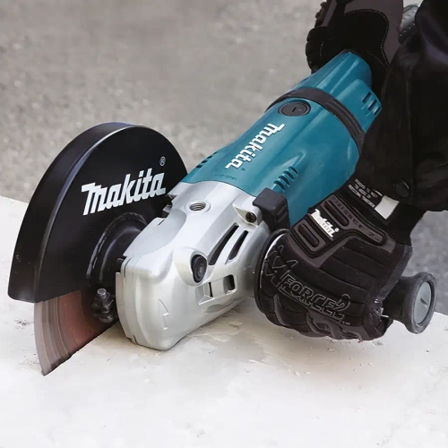 Угловая шлифовальная машина Makita GA7030X01