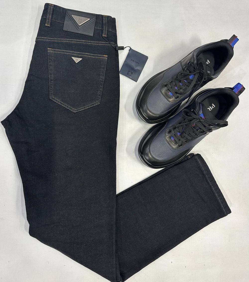Джинсы Prada