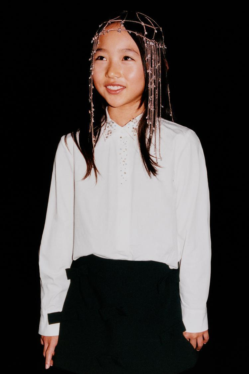 ZARA РУБАШКА С ВОРОТНИКОМ И СТРАЗАМИ, БЕЛЫЙ