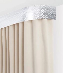 Пластиковый карниз с тиснением Legrand 3-х рядный Кант 3600 мм