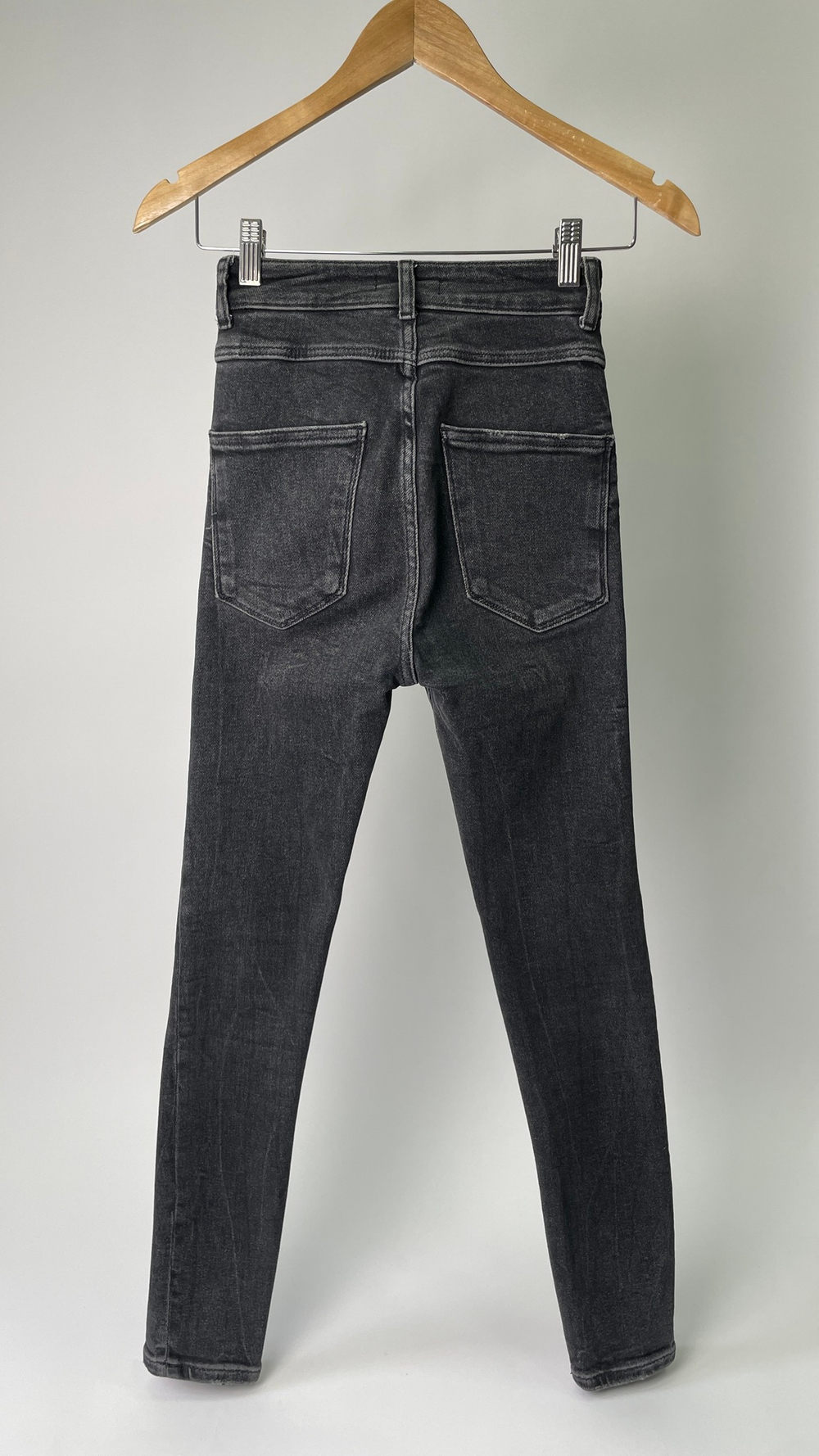 Джинсы Zara