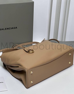 Сумка Balenciaga Rodeo кожаная бежевая на плечо