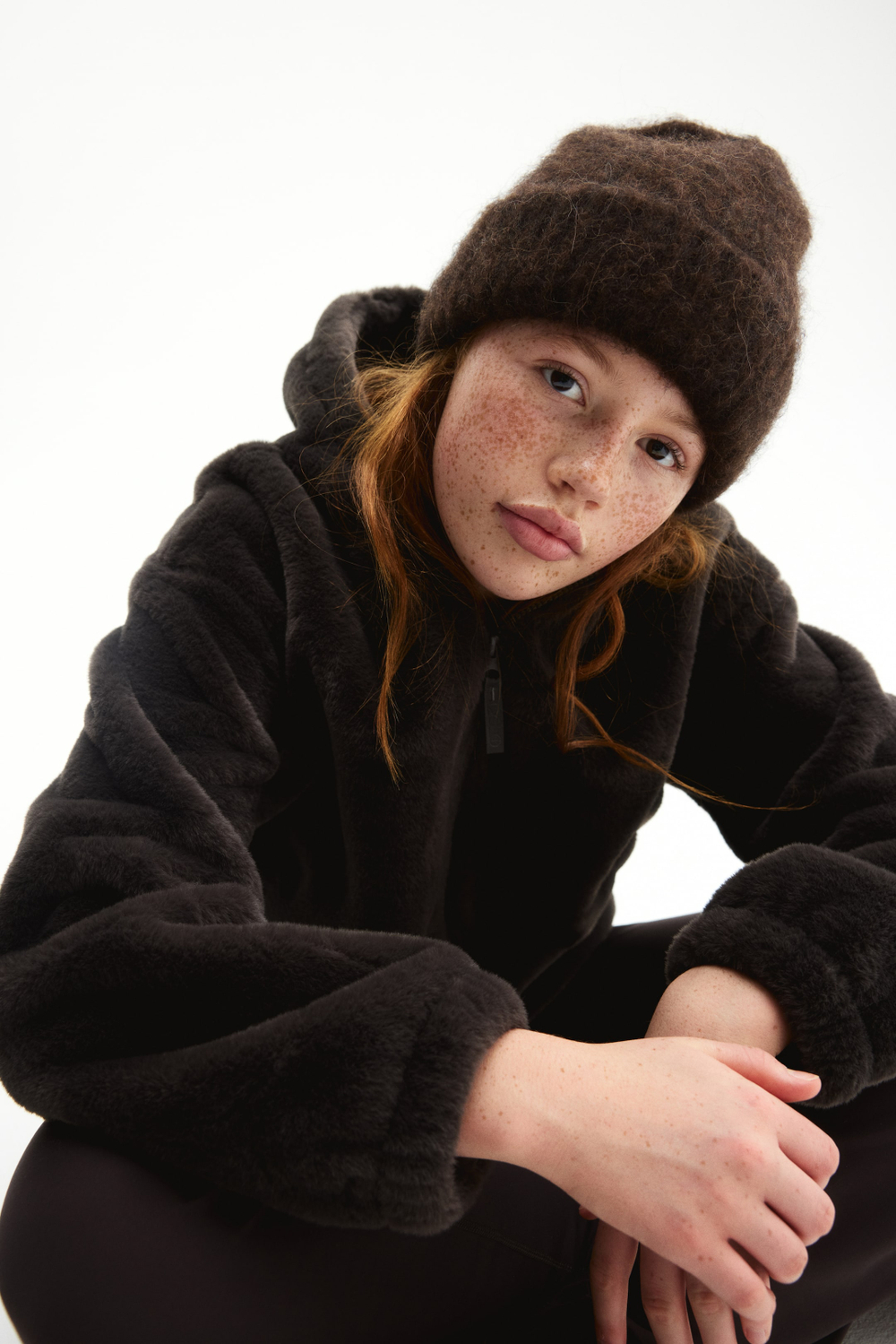 H&M Мягкая куртка с капюшоном и застежкой-молнией, темно-коричневый