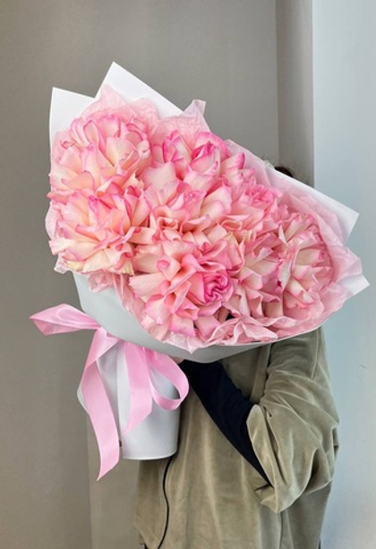 Букет из крупных роз