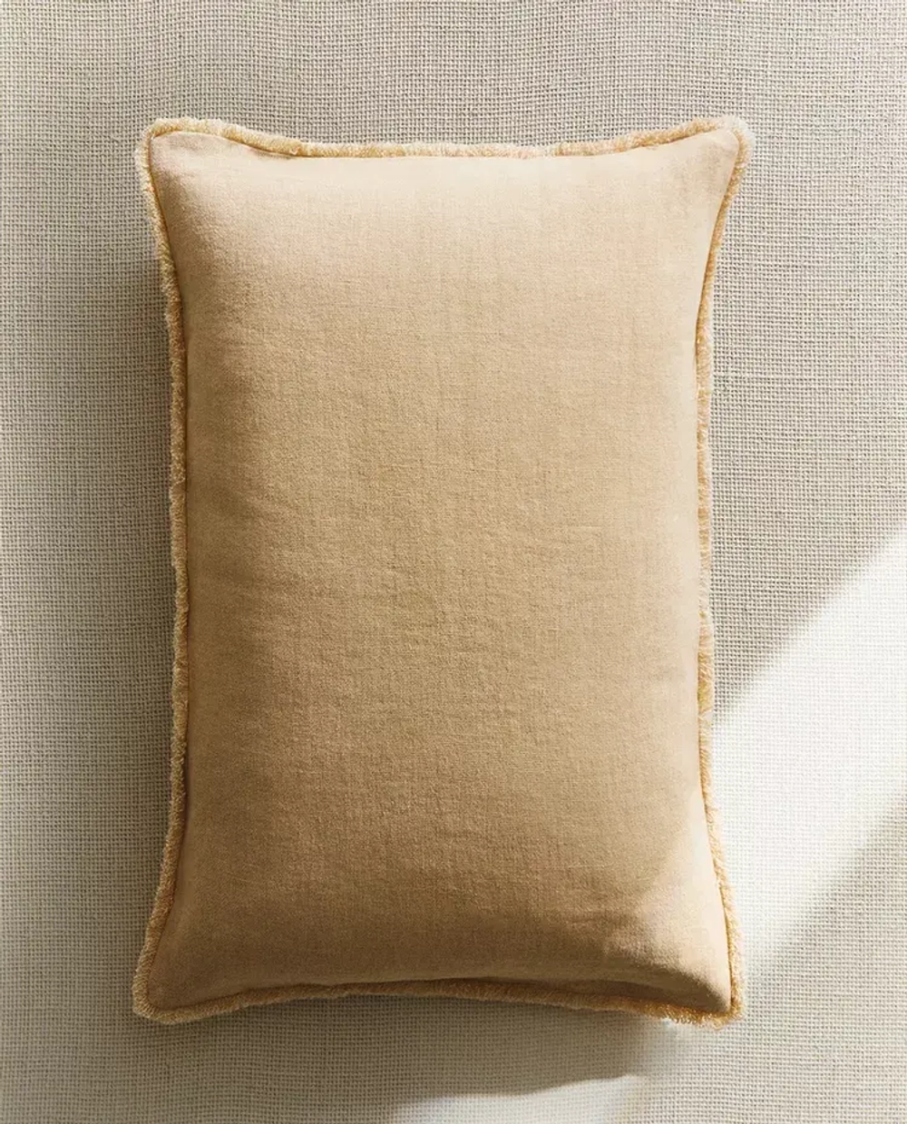 ZARA HOME НАВОЛОЧКА ДЛЯ ДЕКОРАТИВНОЙ ПОДУШКИ С БАХРОМОЙ, ВАНИЛЬНЫЙ