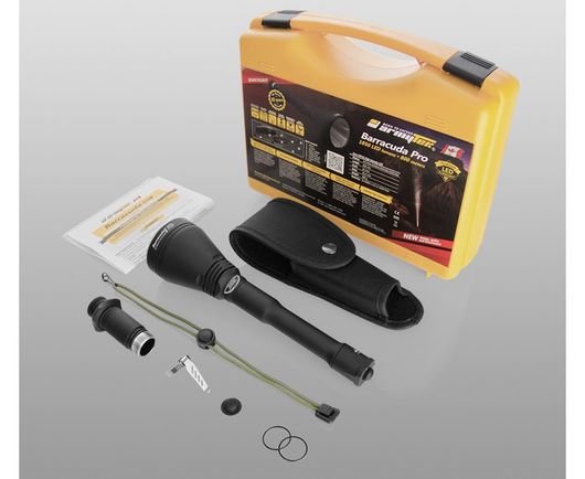 Фонарь Armytek Barracuda Pro v2 (серебряный ободок) XHP35 1850 люмен