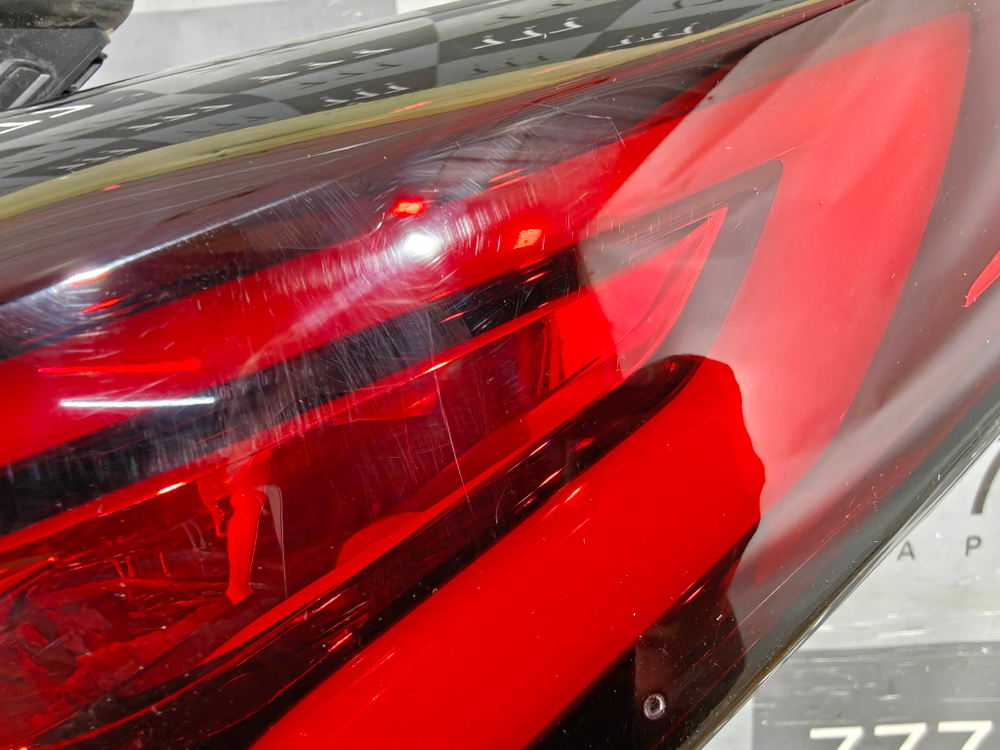 Фонарь задний правый Москвич 3 22-нв Б/У Оригинал 4133200U3480