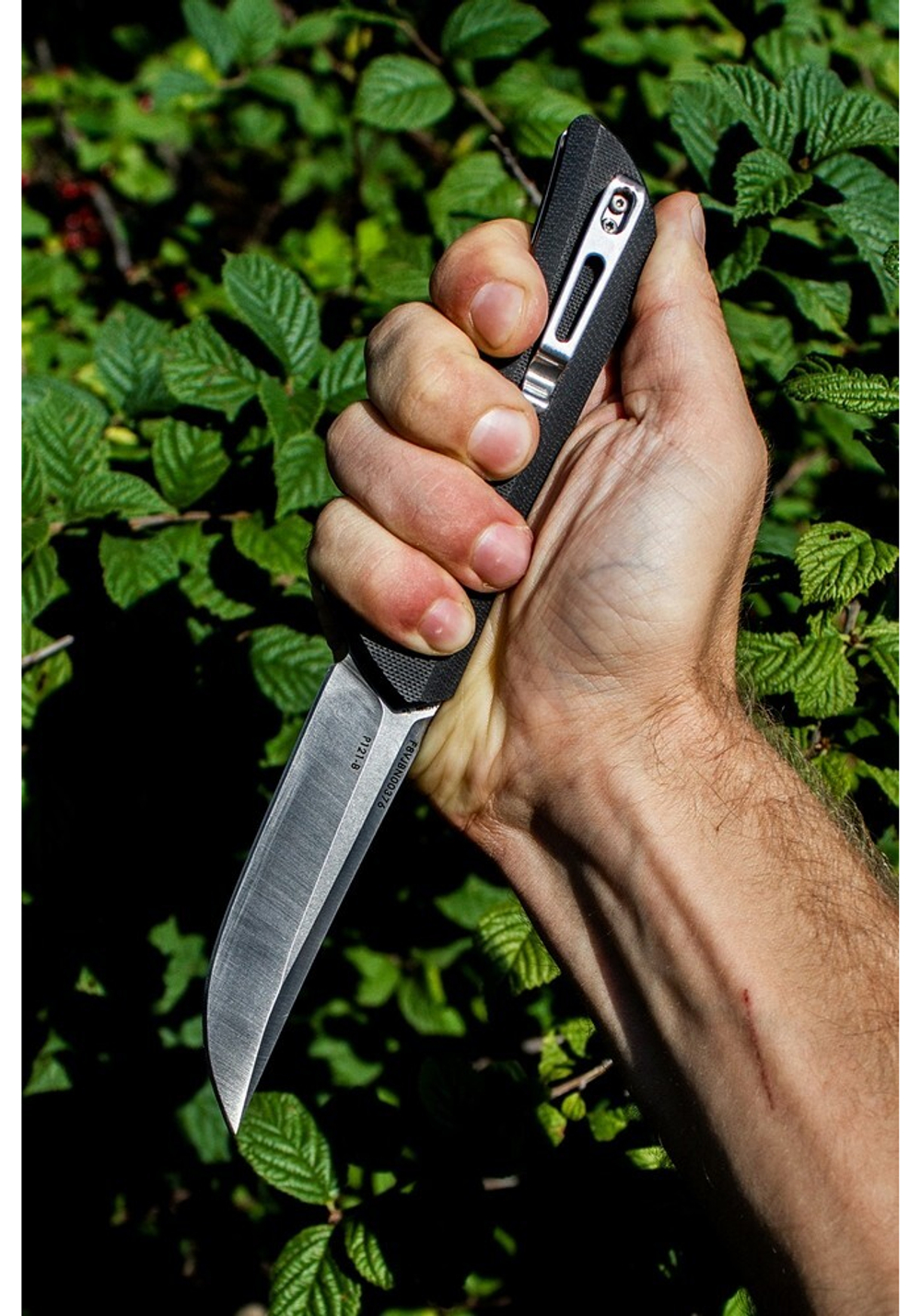 Нож Ruike Hussar P121 черный, P121-B