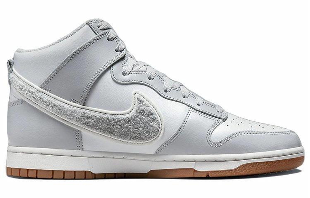 Кроссовки Nike Dunk Retro University "Chenille Swoosh"