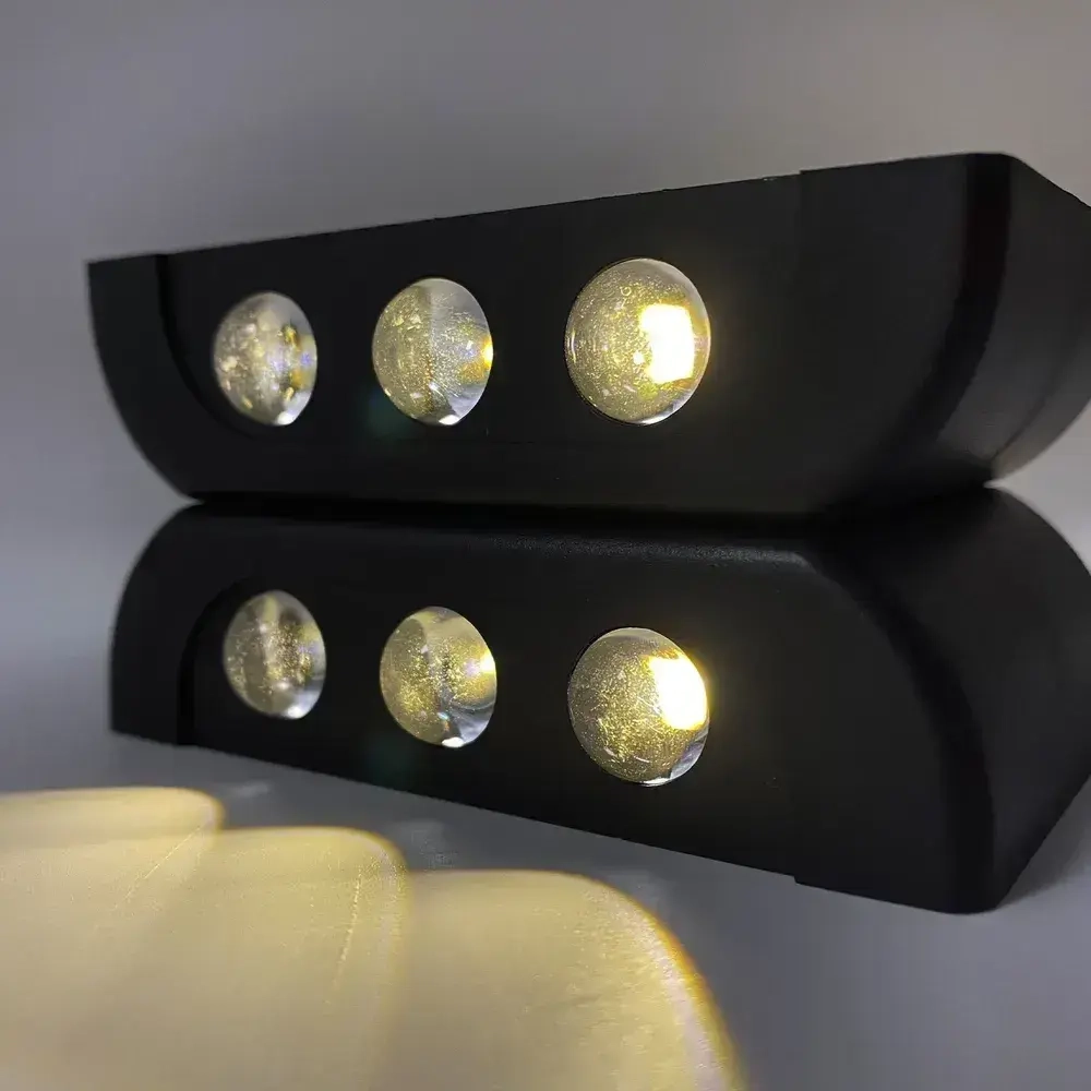 Cветильник уличный садовый на солнечных батареях, настенный