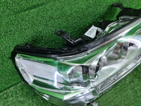 Фара правая Toyota Land Cruiser 200 2015-2021 LED