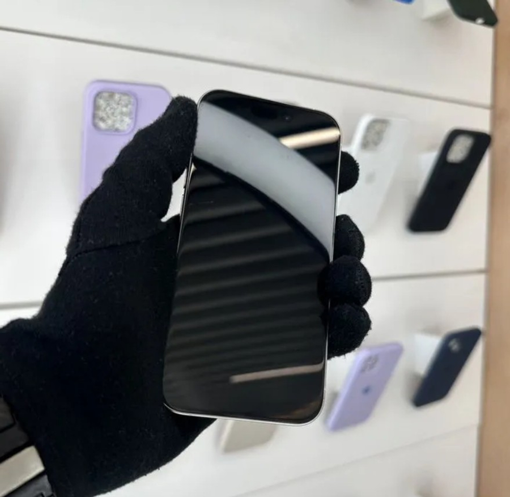 iPhone 15 Pro, 256 ГБ б/у