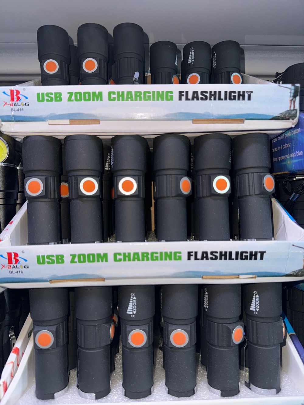 Фонарь ручной с USB и ZOOM BL-416