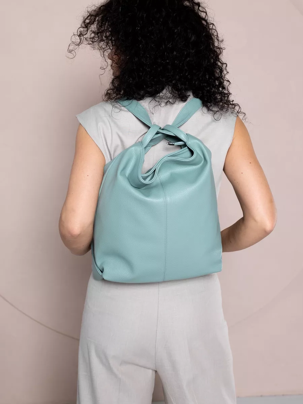 Сумка рюкзак через плечо большая трансформер