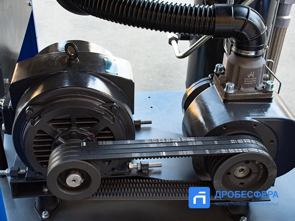 Винтовой компрессор KraftMachine KM30-8рВ-IP23-Hanbell