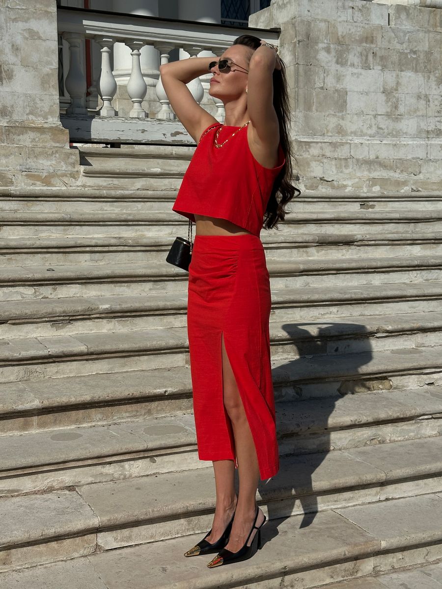 Юбка изо льна красная