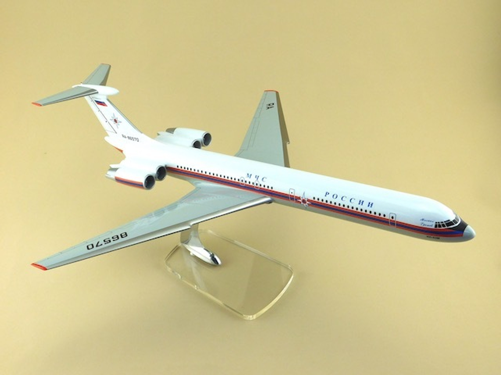 Модель самолета Ил-62М (М1:100, МЧС)