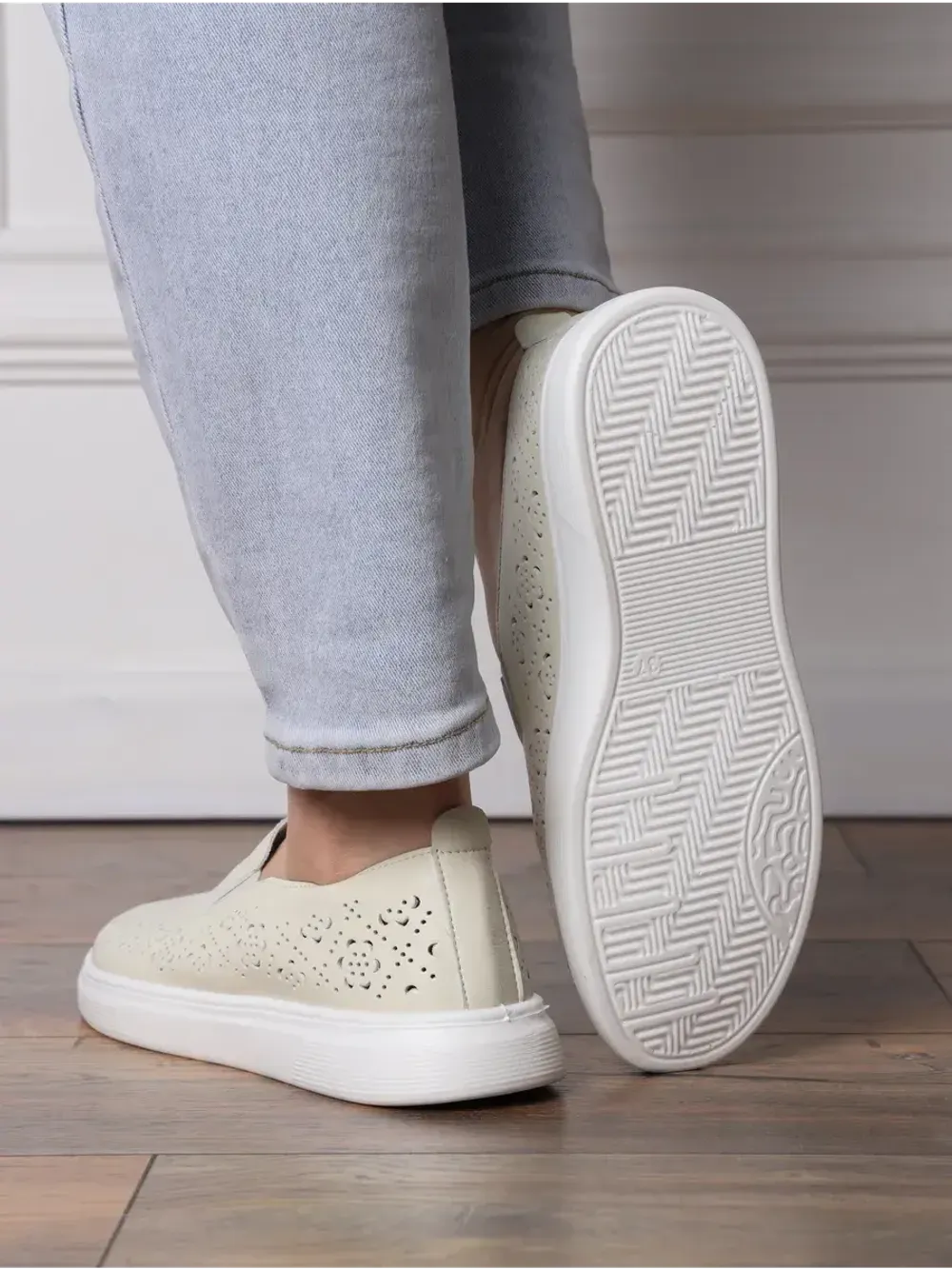 Мокасины летние с перфорацией