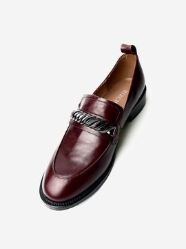 Лоферы женские