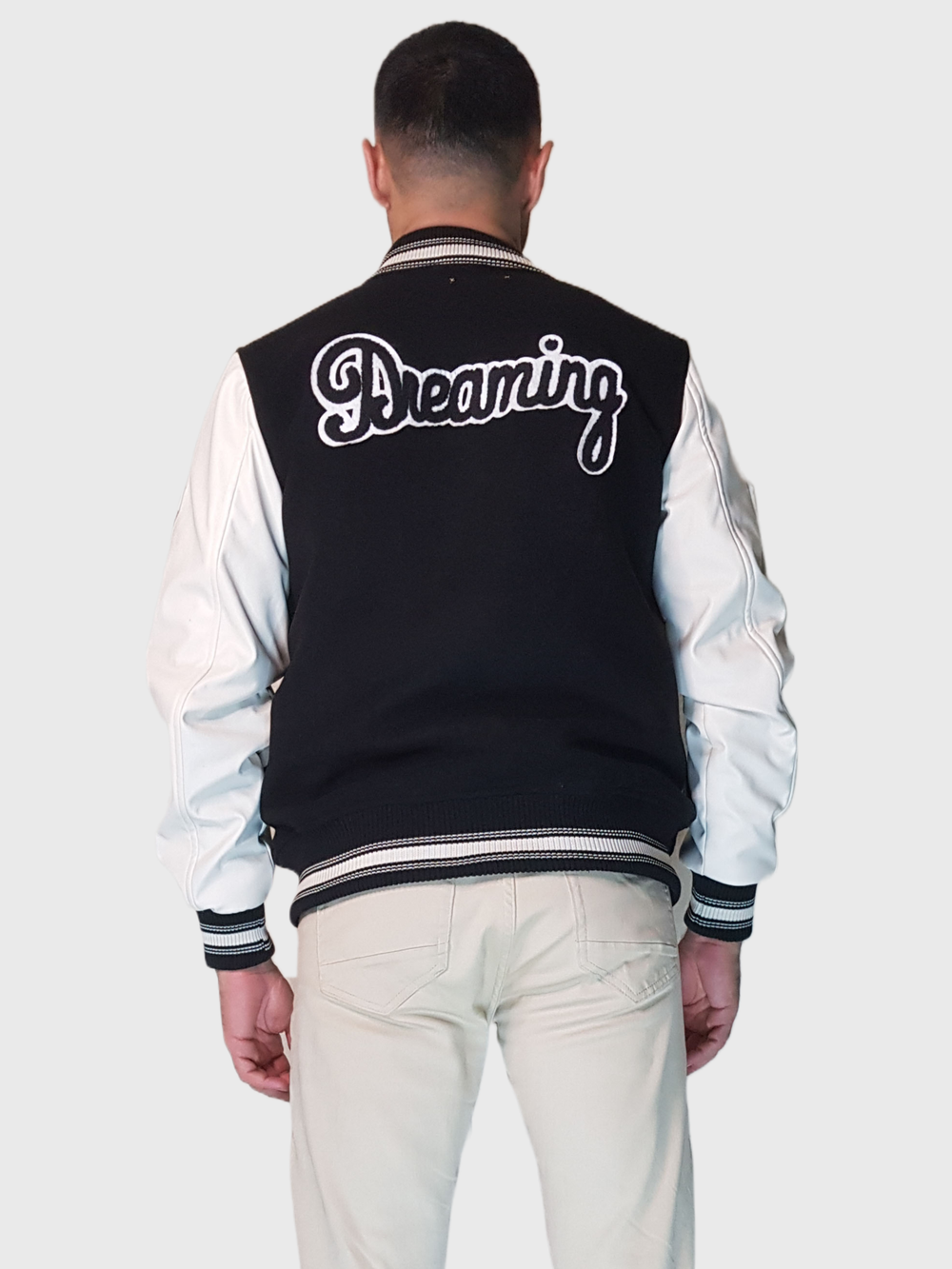 Тканевая куртка (бомбер)