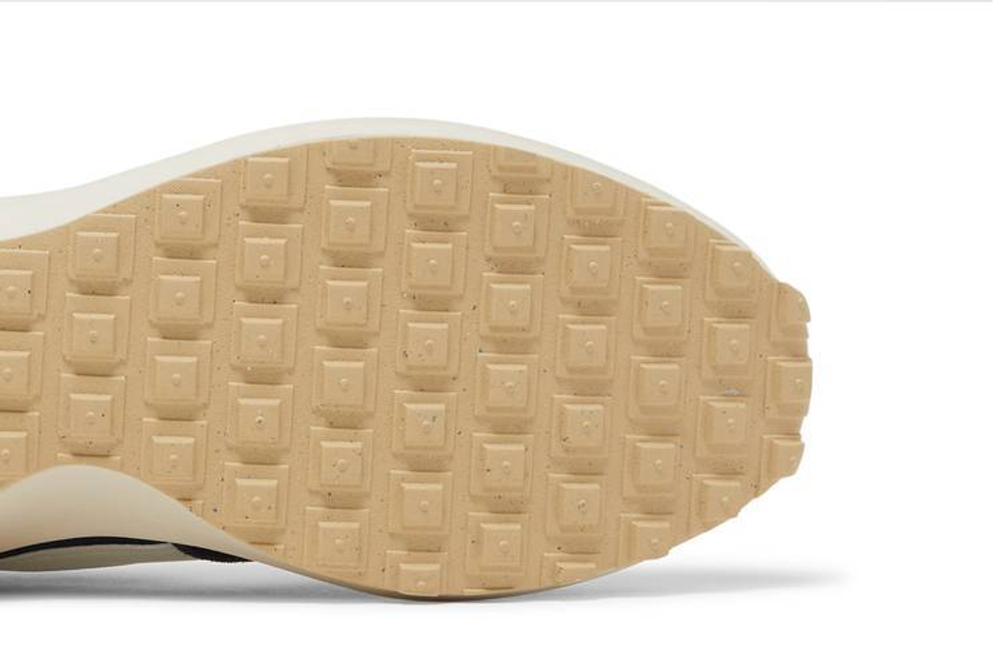 Кроссовки Nike Waffle Debut