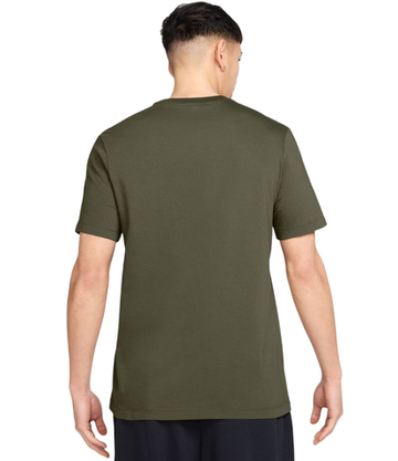 Мужская теннисная футболка Nike Sportswear Club - medium olive/parachute beige