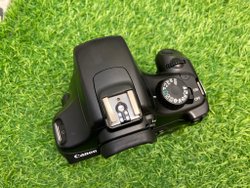 Canon EOS 1100D kit EF-S 18-55mm 3.5-5.6 ll