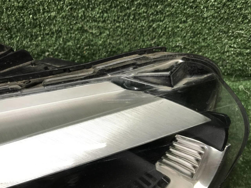 Битая Фара правая BMW X2 F39 (2017-2023) LED