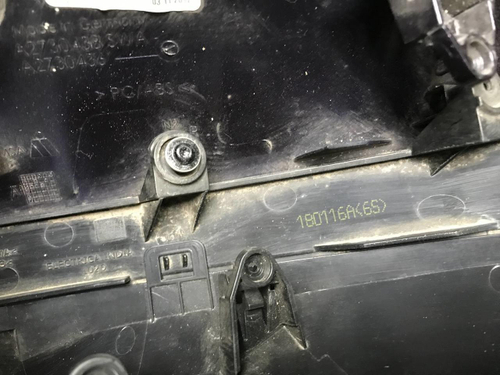 Крышка зеркала правая Porsche Cayenne 2 958 10-18