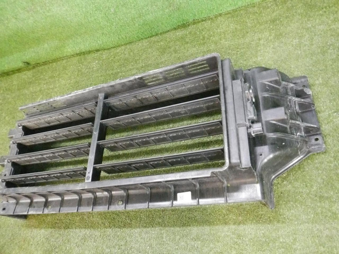 Воздуховод радиатора Genesis GV80 (2020-н.в.)