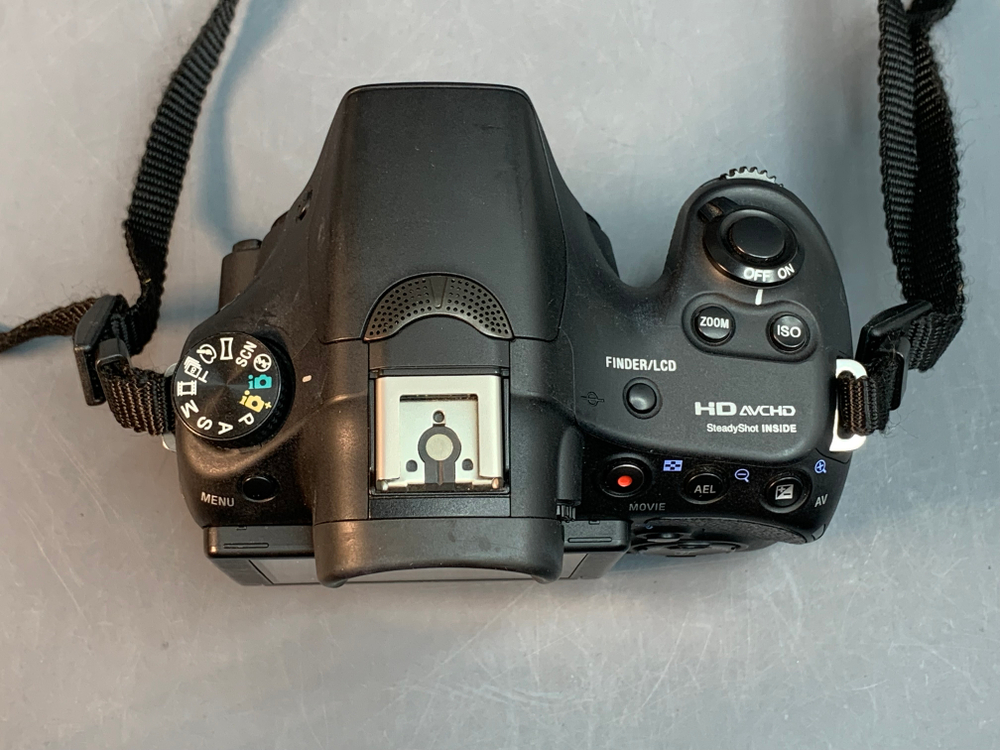 Sony A58 Kit DT 18-55mm SAM 3.5-5.6 11.600 кадров