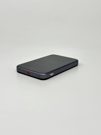 Магнитный внешний аккумулятор ёмкостью 5000 мАч