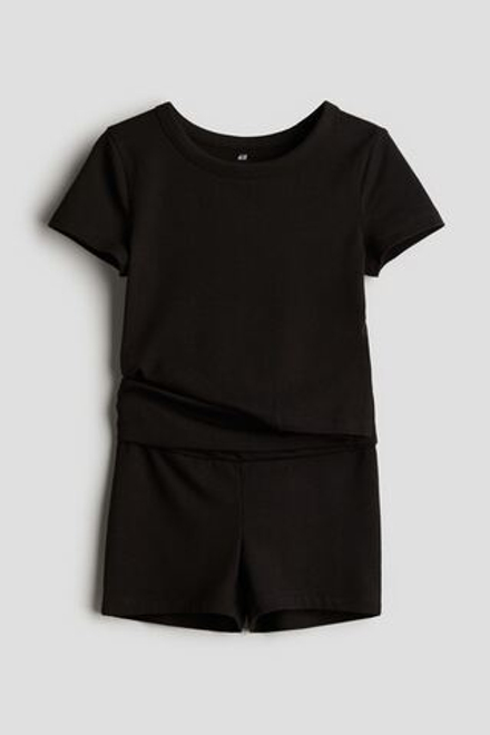 H&M Комплект топ и шорты, черный