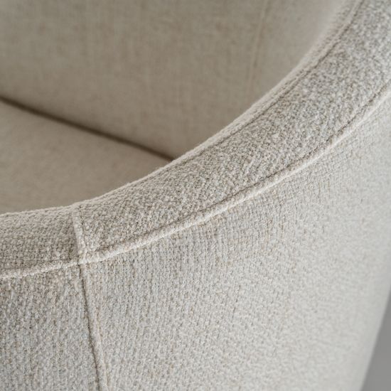 Кресло Bilais кремового цвета