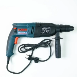 Bosch Перфоратор 801 Вт, 0 акк.