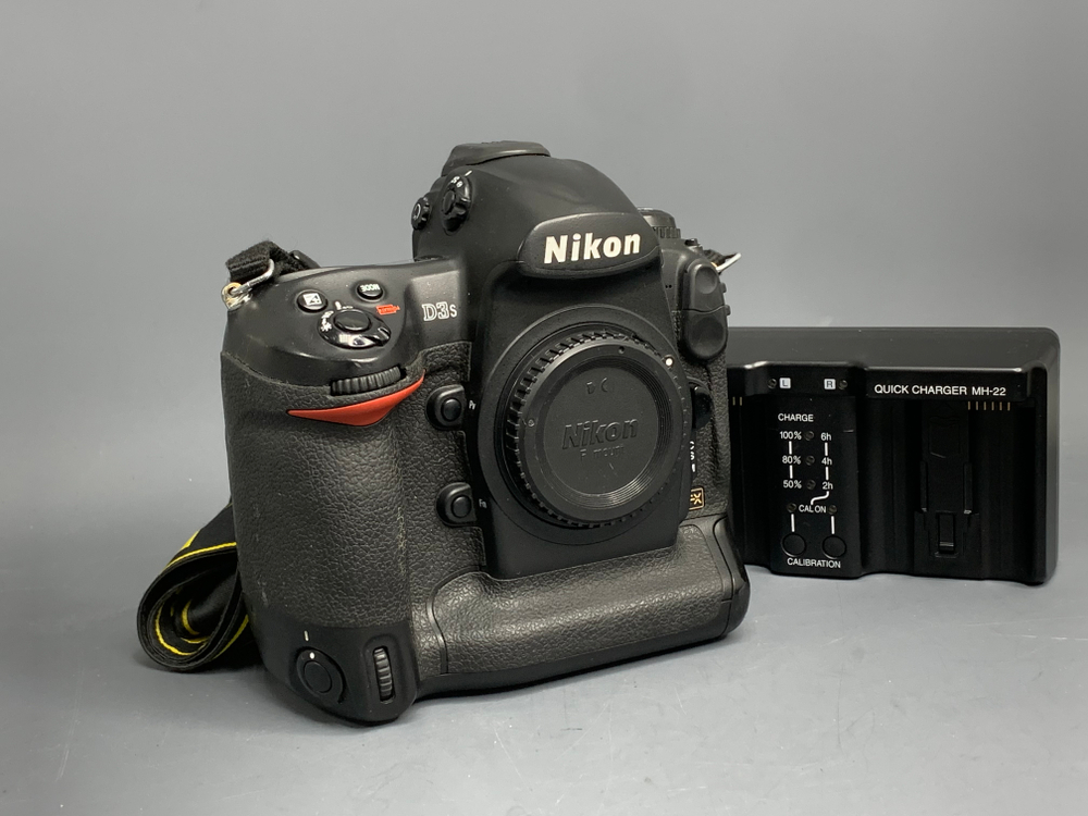 Nikon D3S 88.000 кадров