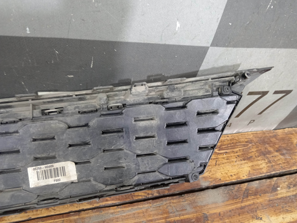 Решетка радиатора Kia Rio 4 X-Line 20-нв Б/У Оригинал 86350H0900