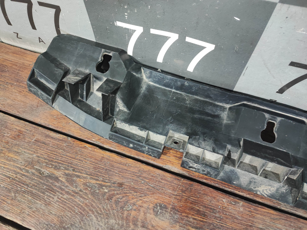 Кронштейн переднего бампера Subaru Forester 5 (SK) 18-нв Б/У Оригинал 57707SJ040