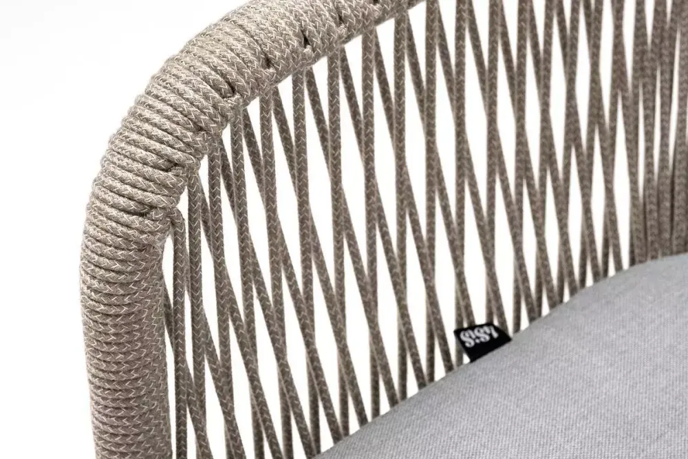 "Лион" стул плетеный из роупа, каркас алюминий светло-серый (RAL7035) шагрень, роуп серый меланж круглый, ткань светло-серая