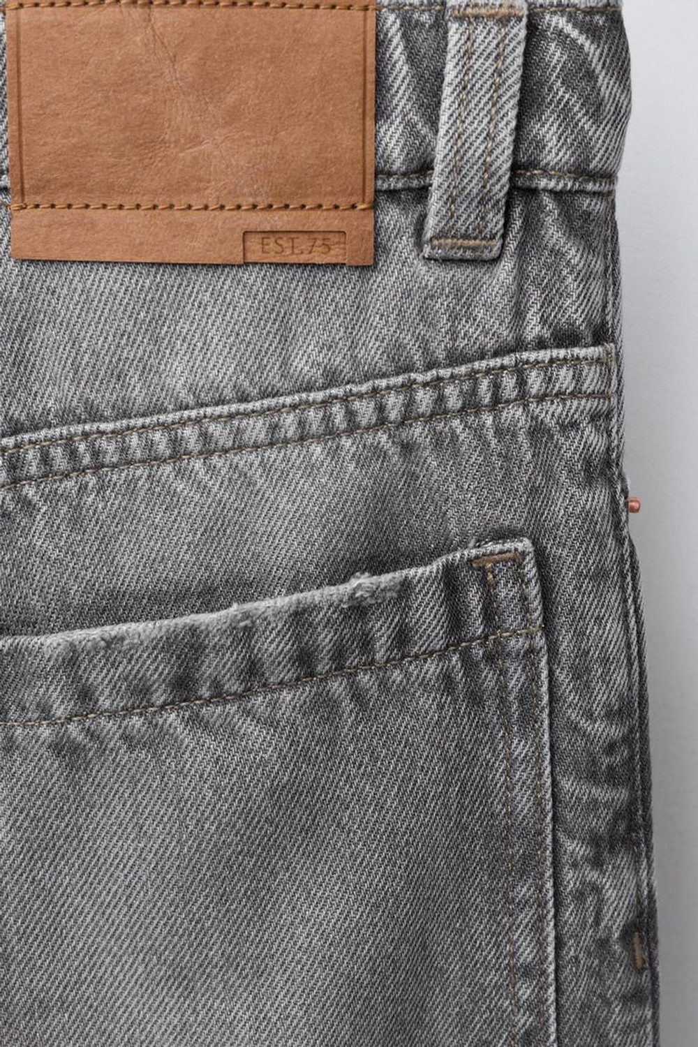 ZARA ДЖИНСЫ СВОБОДНОГО КРОЯ, МЯГКИЙ СЕРЫЙ