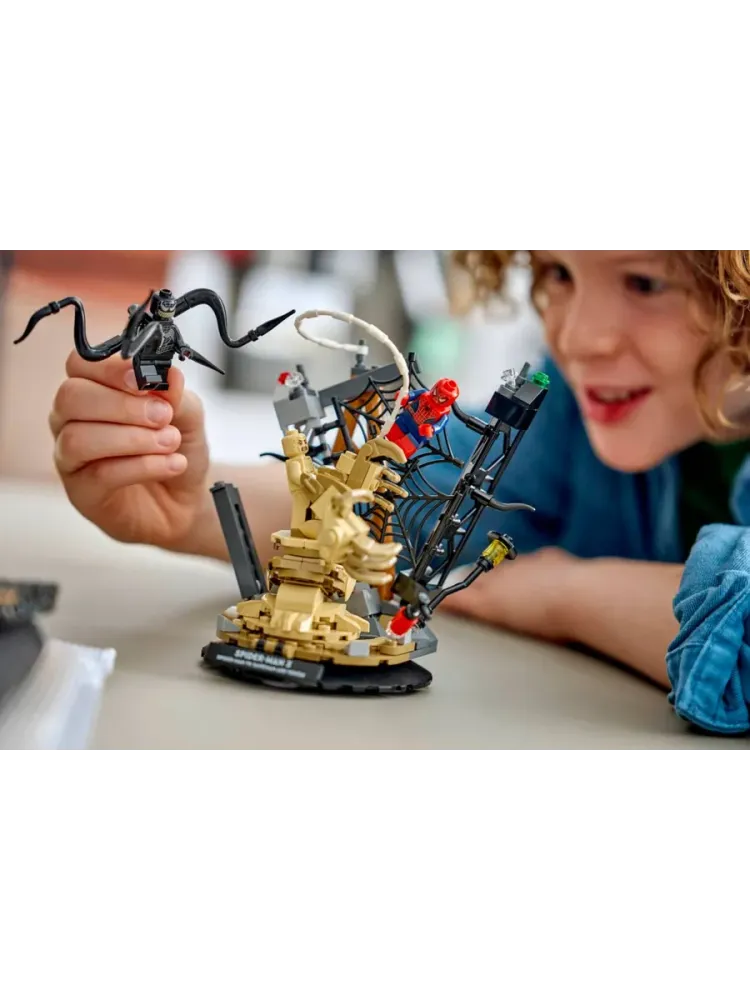 Конструктор Marvel 76334 Человек-паук и Песочный человек