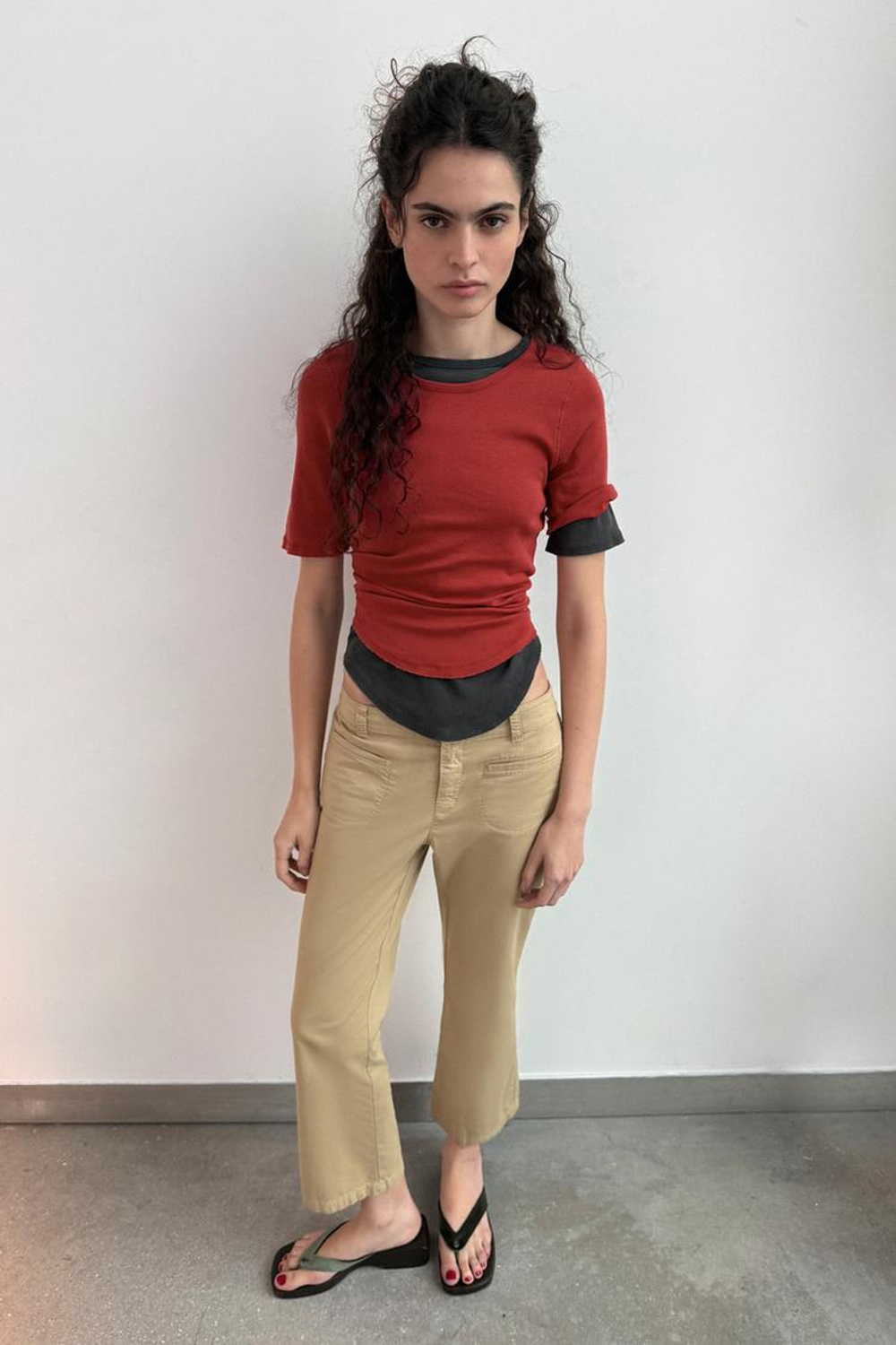 ZARA ФУТБОЛКА С ЭФФЕКТОМ ПОТЕРТОСТИ, КРАСНЫЙ