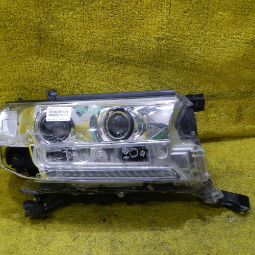 Ьитая Фара правая Land Cruiser 200 (15-21) LED