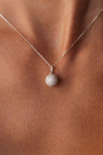 Колье с шаром в россыпи фианитов