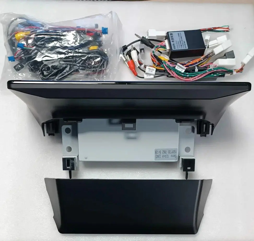 Магнитола для Toyota Sienna 2022+ - Carmedia HP-T1218 на Android 12, 6Гб+128Гб, 4G SIM-слот, CarPlay