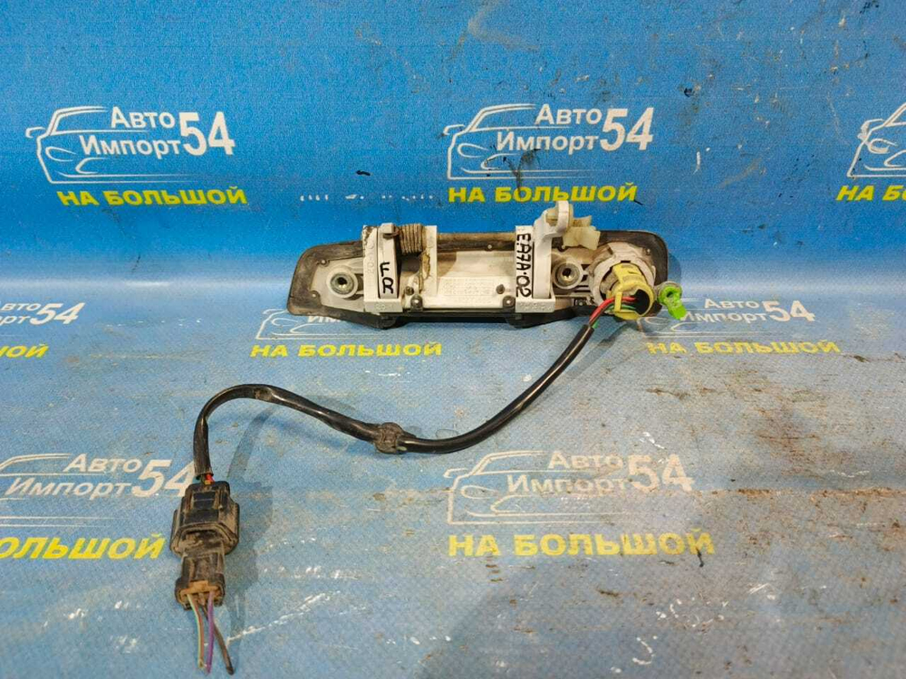 Ручка двери передней правой внешняя MITSUBISHI GALANT 2000