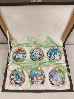 Набор елочных шаров  с ручной росписью Палех  "Зимняя деревенька"