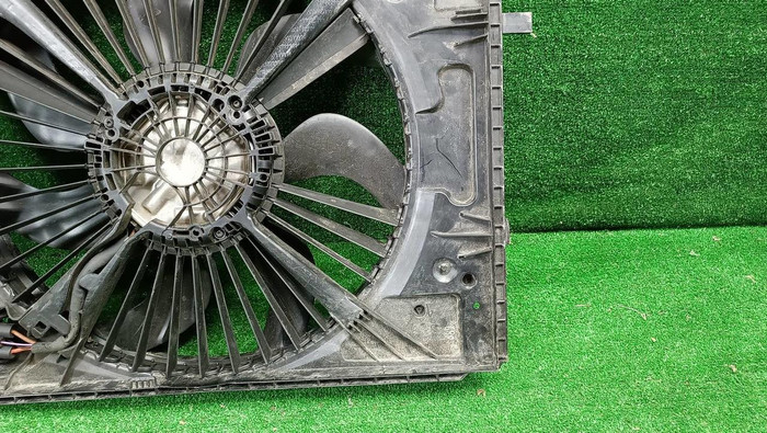 Диффузор с вентилятором Mercedes GLC X253 (15-22)